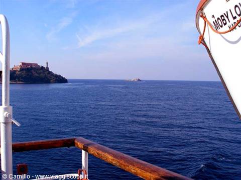 View from the Moby Lines ferry toward the island with lighthouse