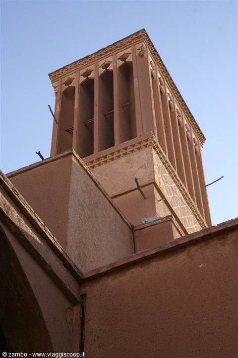 Badgir windcatcher tower in mud brick, Yazd, morning light