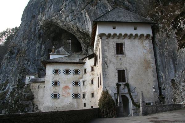 Predjama Castle