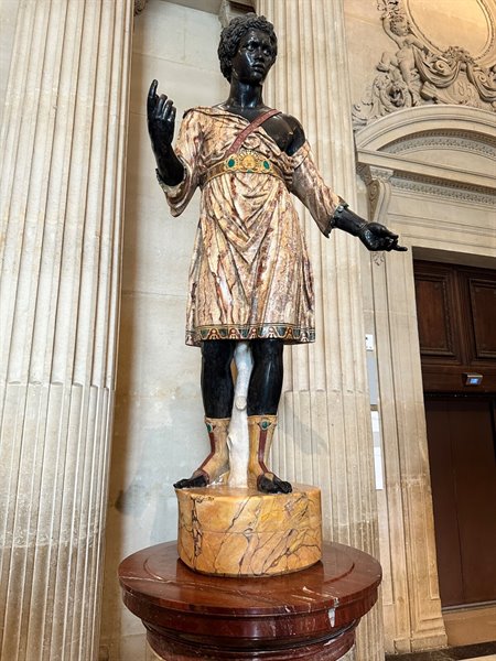 Ancient wonder at the Louvre: polychrome marbles that still speak.