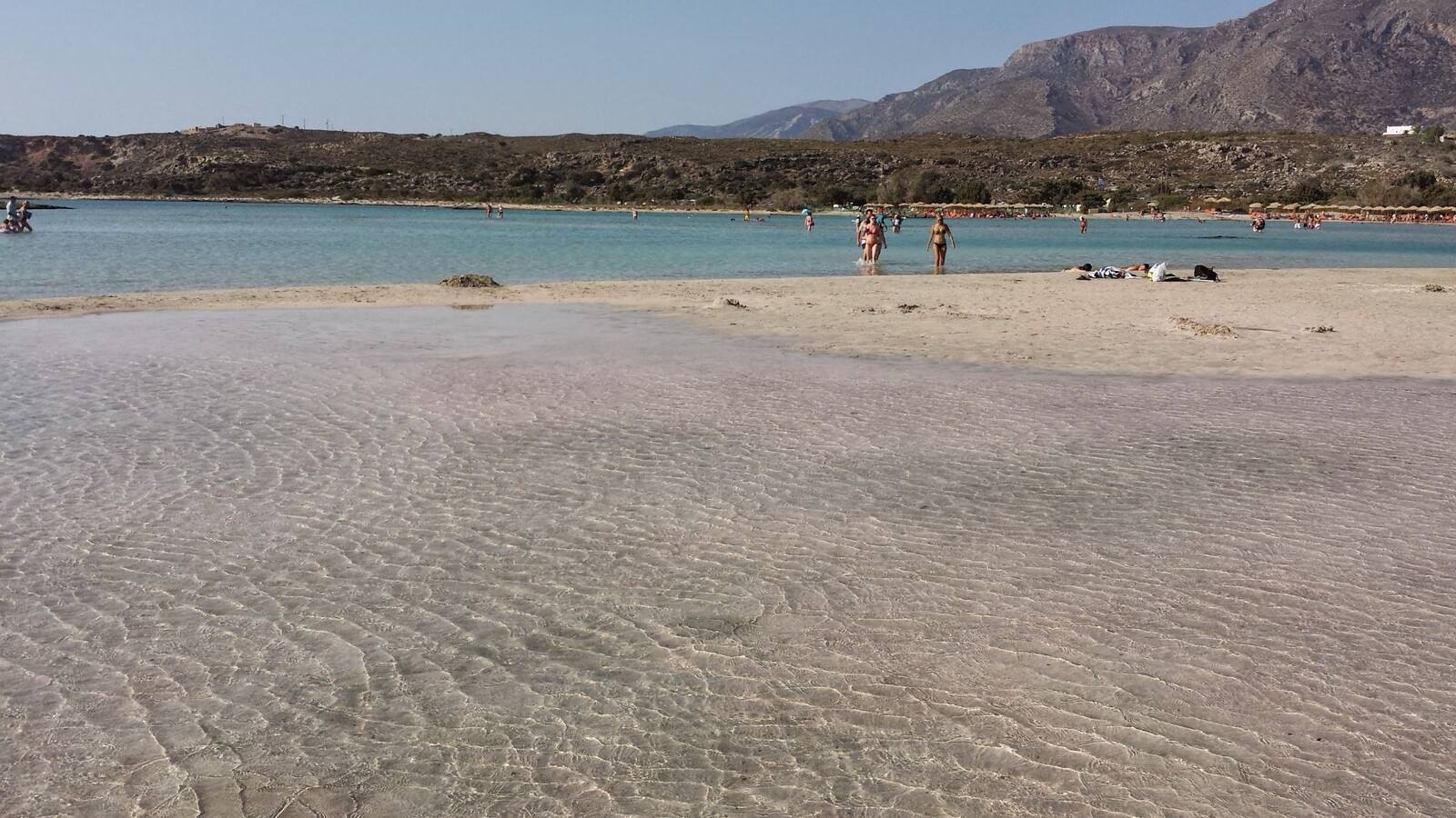 Turquoise waters and pink sand: a dreamy afternoon at Elafonisi.