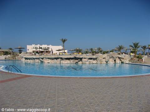 pool at the veraclub elphistone