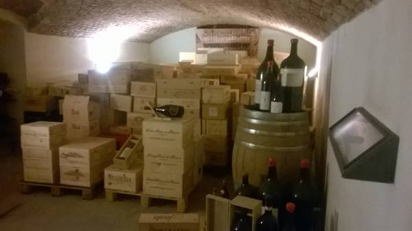 cavou Wine Bank in Pollenzo