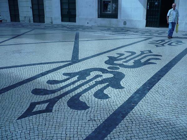 sidewalks of lisbon