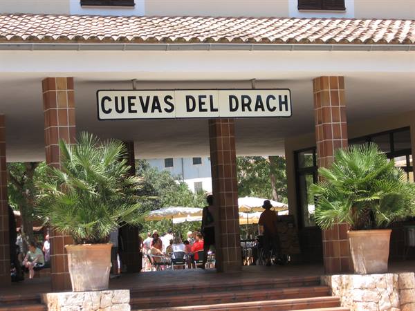 DRAGON CAVES (PORTO CRISTO FANTASTIC )