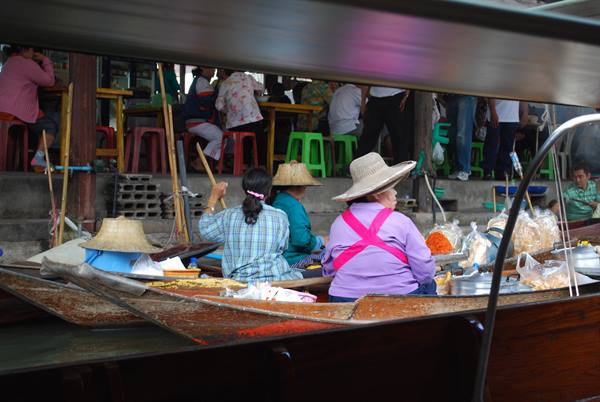 Floating market
