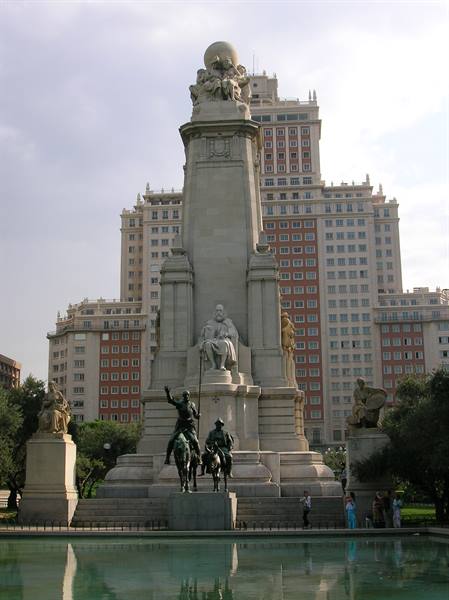 plaza de espana in madrid