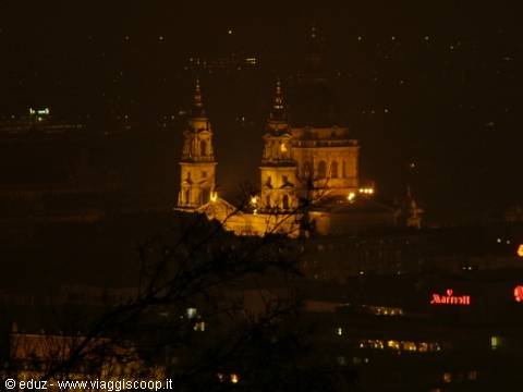 Budapest by night - St. Stephen's Basilica