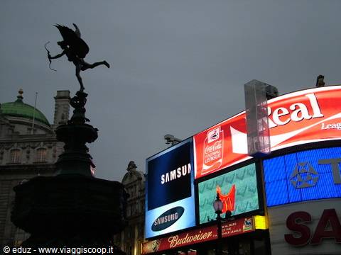 Piccadilly Circus