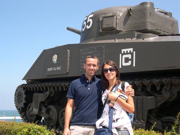 ARROMANCHES: "SHERMAN" TANK USED IN THE LANDING (LOWER NORMANDY)