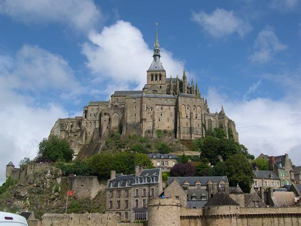 EXCEPTIONAL MONT SAINT MICHEL (LOWER NORMANDY)
