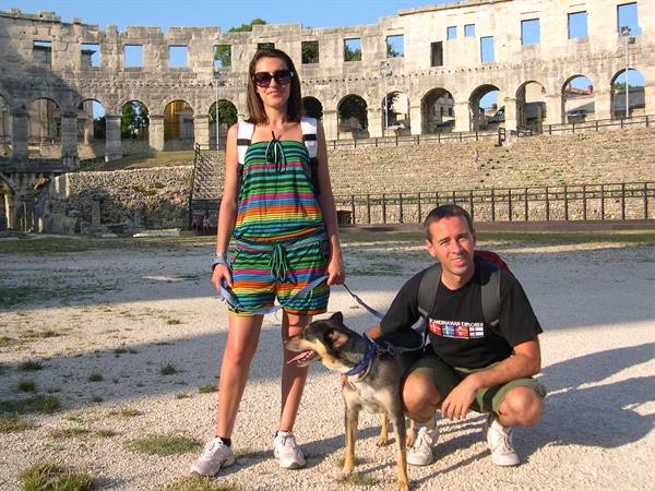 INSIDE THE ROMAN AMPHITHEATRE
