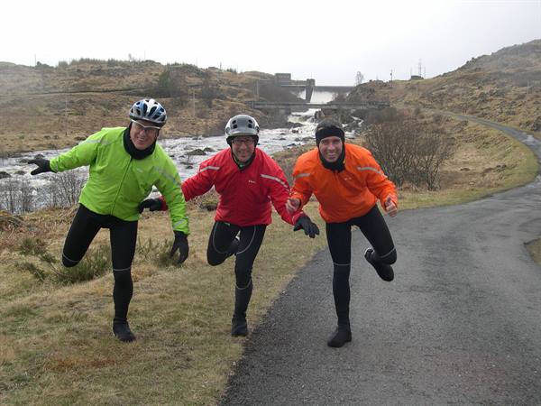 A BIT ODD PHOTOS DURING A SHORT STOP