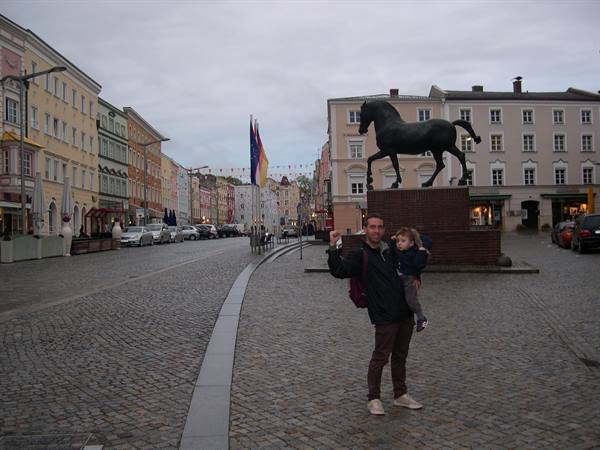 PFARRKIRCHEN WITH ITS HORSE