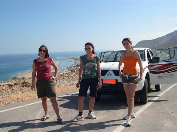 LE CHARLIE'S ANGELS . . .