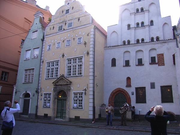 LATVIA - RIGA - THE THREE BROTHERS