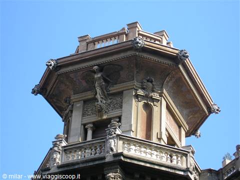 Liberty-style stone turret with carved angel and balustrade, Turin