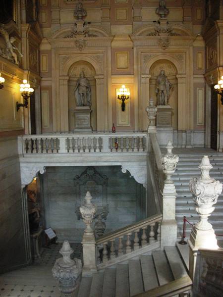 stairways for access to the palace