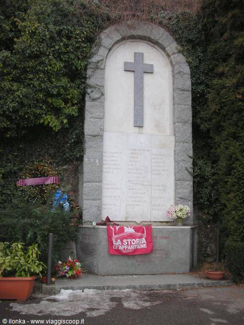 memorial plaque for the Torino players
