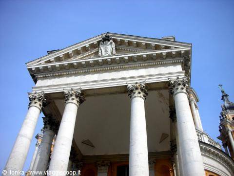 the entrance colonnade