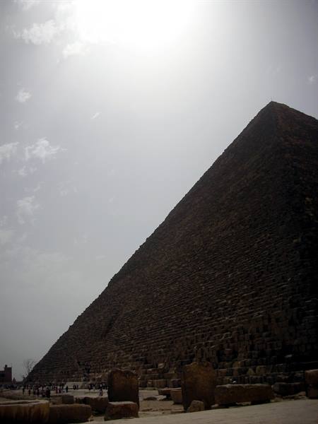 sun on the pyramid of Khufu