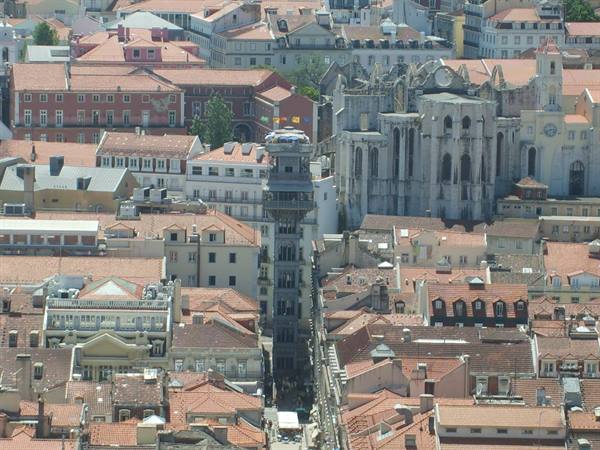 Elevador and view over Chiado