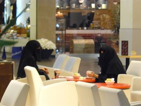 A tea among friends