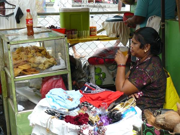 Flacq: Sunday market