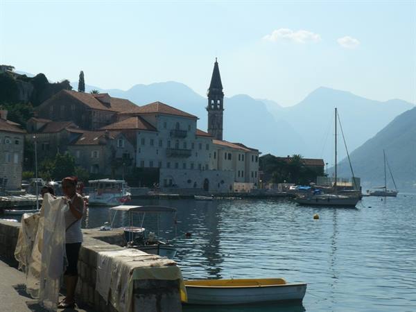 PERAST