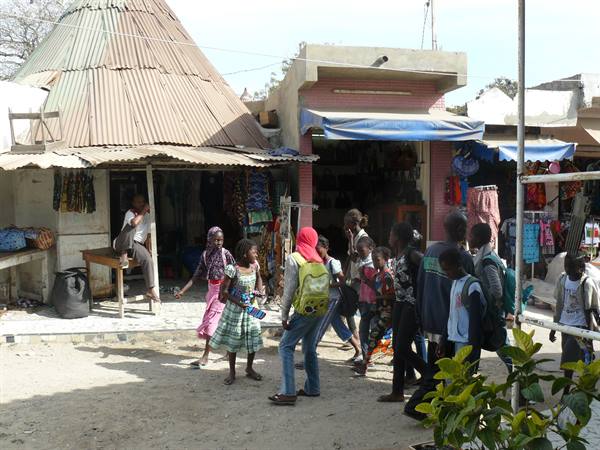 Soumbedioune Craft Market -School group