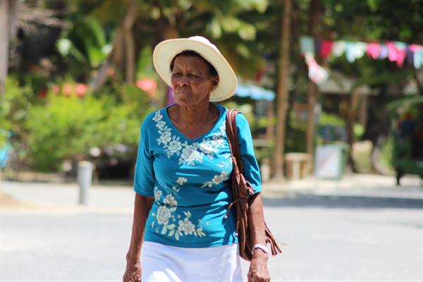 Through the streets of La Passe