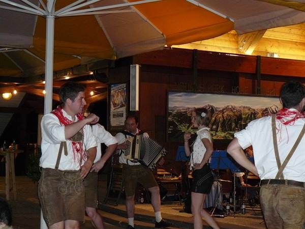 Heiligenblut -Dances in the square