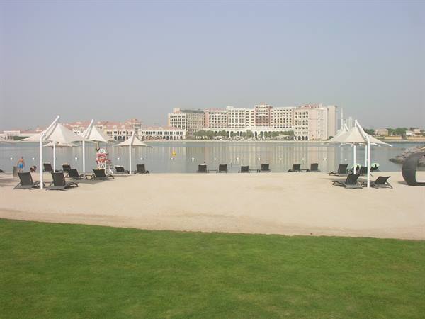 Traders Hotel Qariat al Beri