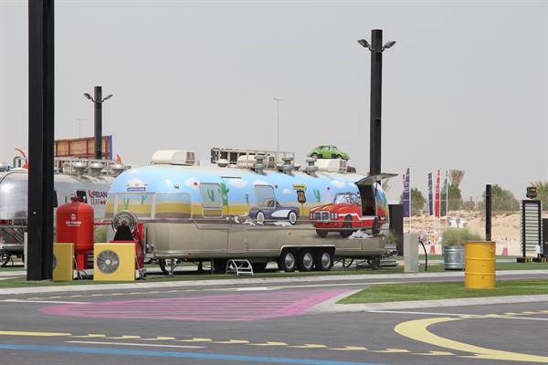 Service station on the road to Dubai