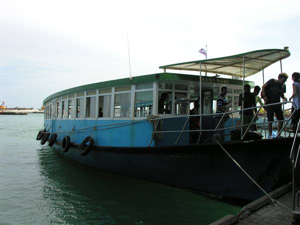 The public ferry to Gulhi