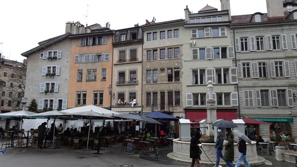 Piazza Bourg-de-Four