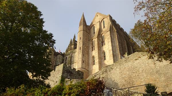 The abbey lights us from the sky: this moment will stay in the heart forever.