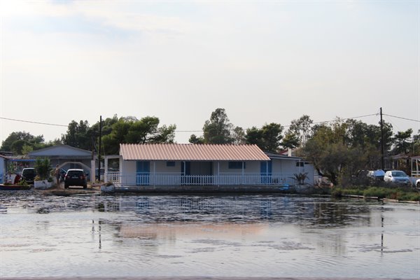 The house on the water welcomes us: a day we won't forget.
