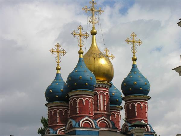 blue and golden domes with golden crosses of the Church of Tsarevich Dmitry, Uglich