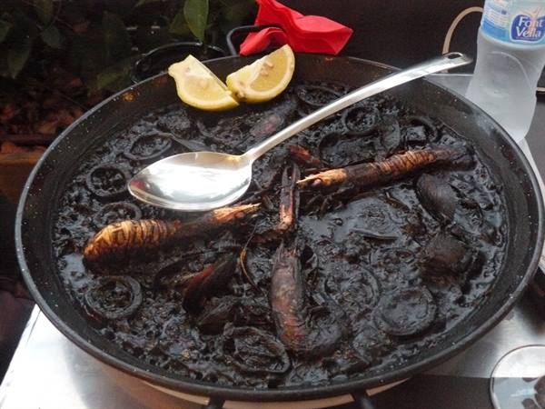 Barcelona - Black Paella