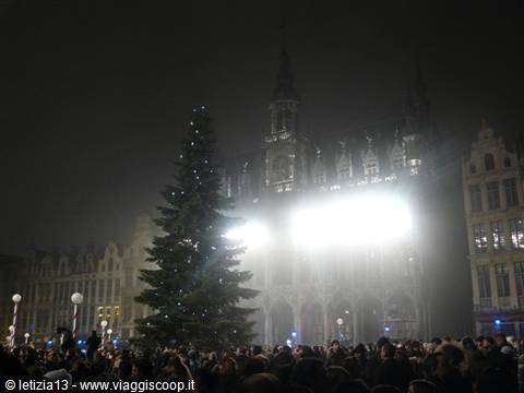 Waiting for 2011 on the Grand Place