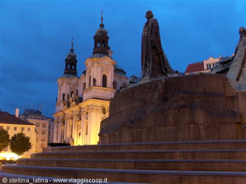 the Old Town at night