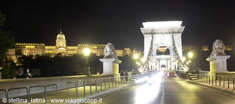 Chain Bridge and castle at night