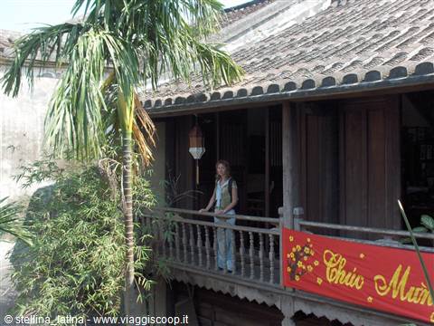 Hoi An: the ancient houses, congregations and altars