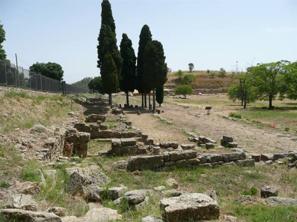 MORGANTINA - north stoa