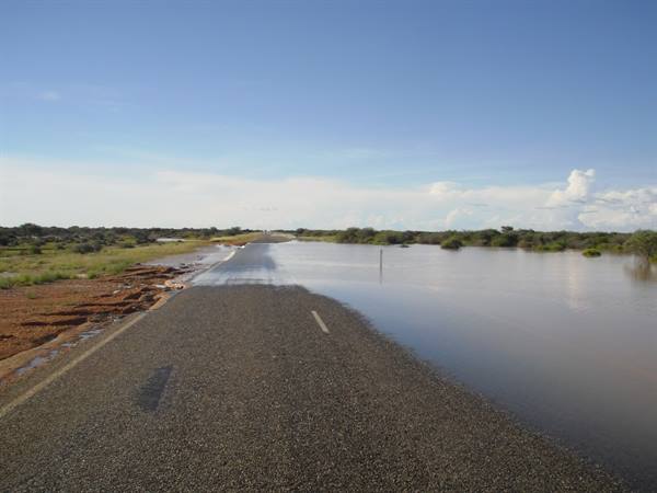 flooded road in the area around Carnarvon