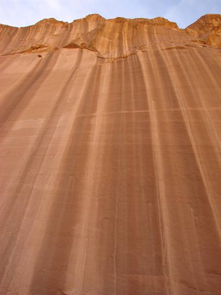 rock wall inside a wadi