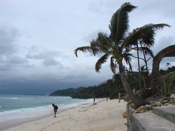 Ilig Iligan Beach