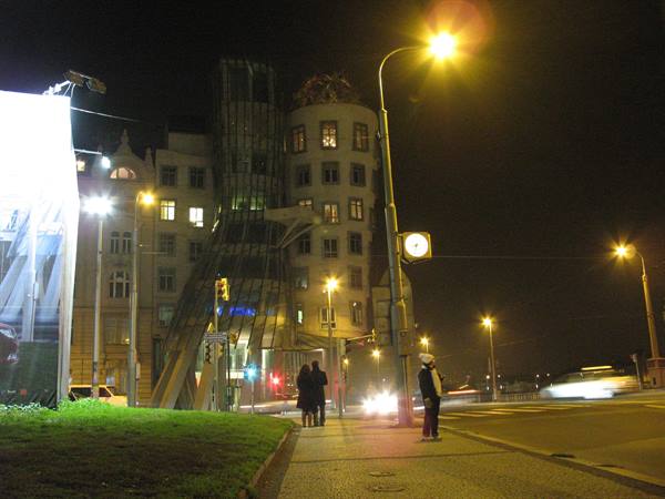 Dancing House - Ginger and Fred