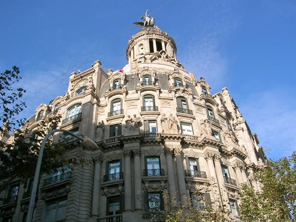 BUILDINGS ON PASSEIG de gracia